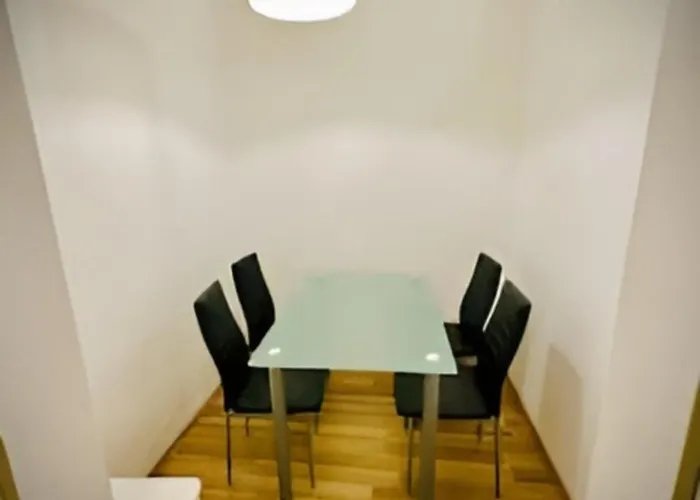 Affordable 2br Apt, 10 Min From Westbahnhof *
