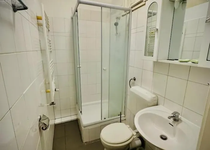 Affordable 2br Apt, 10 Min From Westbahnhof